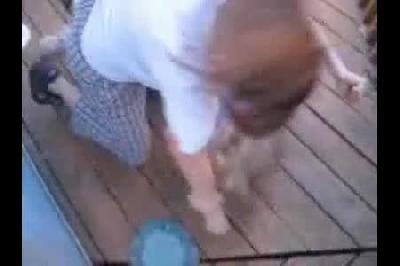 k�zlar yapmay�n kavgaya gerek yok